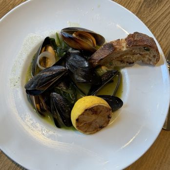 Left Bank Menlo Park - MOULES FRITES - French Near Me - Menlo Park, California Left Bank Menlo Park - MOULES FRITES - French Near Me - Menlo Park, California