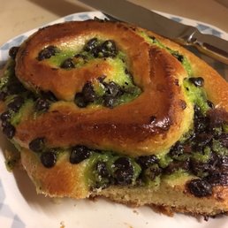 Chocolate pistachio eacargot Chocolate pistachio eacargot