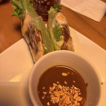 Pho Bac Hoa Viet - Shrimp and pork spring roll - Vietnamese Near Me - Sacramento, California Pho Bac Hoa Viet - Shrimp and pork spring roll - Vietnamese Near Me - Sacramento, California