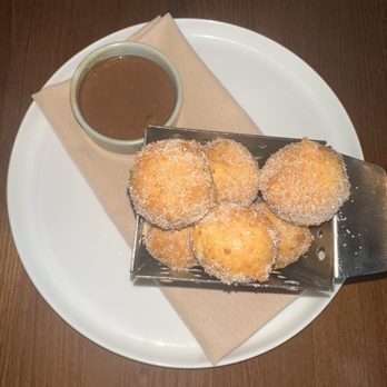 Comida - churro donut holes - Latin American Near Me - Sarasota, Florida