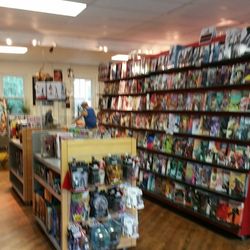 New Wave Comics and Collectibles