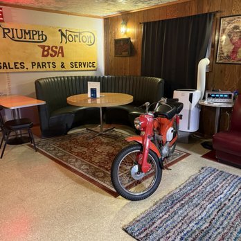 Tom & Jerry's - Clean and cozy booth with vintage motorcycle - Bars Near Me - Clatskanie, Oregon Tom & Jerry's - Clean and cozy booth with vintage motorcycle - Bars Near Me - Clatskanie, Oregon