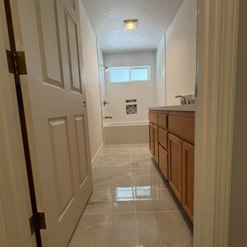 Godoy Construction & Remodeling - Bathroom remodel! - Siding Near Me - Springfield, Oregon