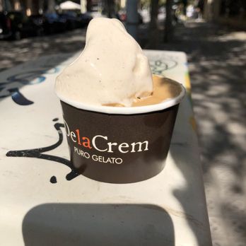 DelaCrem - Medium: €4,50 - Ice Cream & Frozen Yogurt Near Me - Barcelona, B