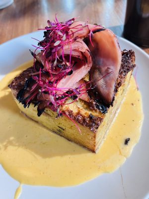 The Clover and the Bee by null