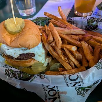 Shamrocks Grill and Pub - Burgers Near Me - Saint Paul, Minnesota Shamrocks Grill and Pub - Burgers Near Me - Saint Paul, Minnesota