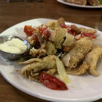13 Coins Vancouver - Diners Near Me - Vancouver, Washington