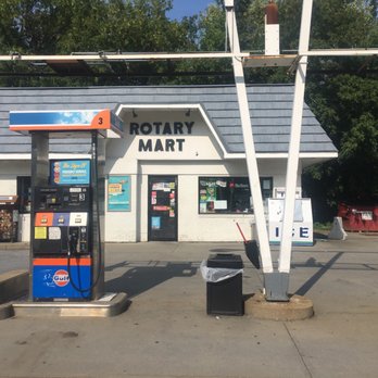 Rotary Mart Exxon - Champlain Farms Rotary Mart - Convenience Stores Near Me - Burlington, Vermont Rotary Mart Exxon - Champlain Farms Rotary Mart - Convenience Stores Near Me - Burlington, Vermont