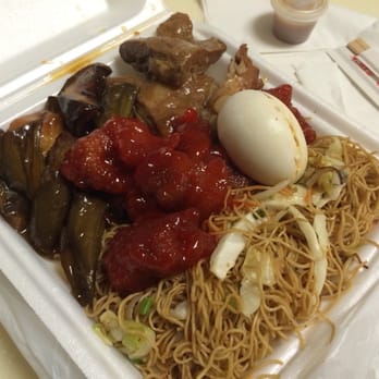 Kin Sun Restaurant - Three choice plate with a salt egg ($10.42) - Chinese Near Me - Kaneohe, Hawaii