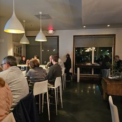 Sugo's Spaghetteria - Bar wait area at Sugo's Spaghetteria Clayton/Frontenac.