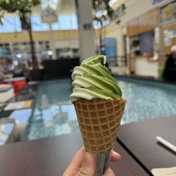 Maruwu Seicha - Hokkaido and Matcha swirl - Coffee & Tea Near Me - San Francisco, California