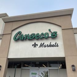 Canseco's Metairie Market - Out front