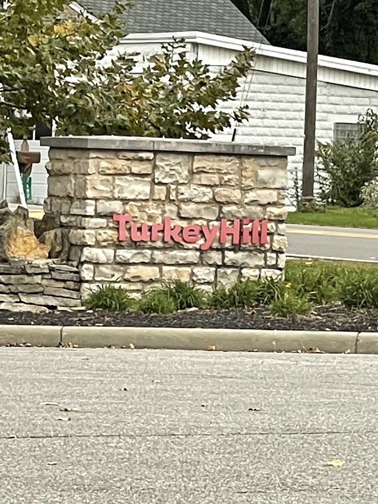 TURKEY HILL Updated July 2024 2740 Stratford Rd, Delaware, Ohio
