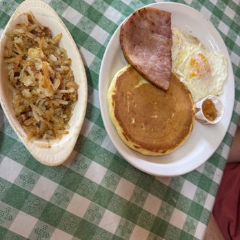 Whispering Orchards - The pruner with a side of hash - Breakfast & Brunch Near Me - Cleveland, Wisconsin