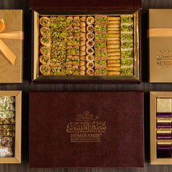 Lunaria Fine Chocolates & Sweets
