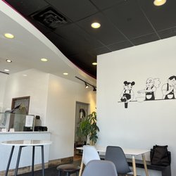 Song Tea & Poke - Seating
