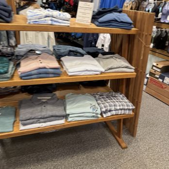 Marblehead Marine Outfitters - Men's Clothing Near Me - Marblehead, Massachusetts Marblehead Marine Outfitters - Men's Clothing Near Me - Marblehead, Massachusetts