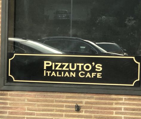 Pizzutos by null