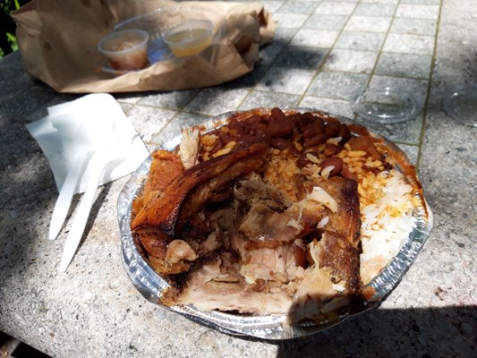 La Pequeña Lechonera inc by null