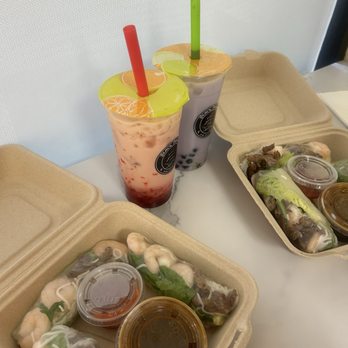 Black Pearl Boba Breads Rolls - Delicious, I love the spring rolls and the sauce is so good too. - Bubble Tea Near Me - Bakersfield, California Black Pearl Boba Breads Rolls - Delicious, I love the spring rolls and the sauce is so good too. - Bubble Tea Near Me - Bakersfield, California