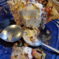 EL Reparo Mexican Restaurant - Fried ice cream in progress
