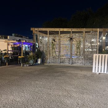 Heights & Co - Cocktail Bars Near Me - Houston, Texas Heights & Co - Cocktail Bars Near Me - Houston, Texas