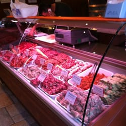 Braceria Escosazio - Fresh meats and sausages at Escosazio