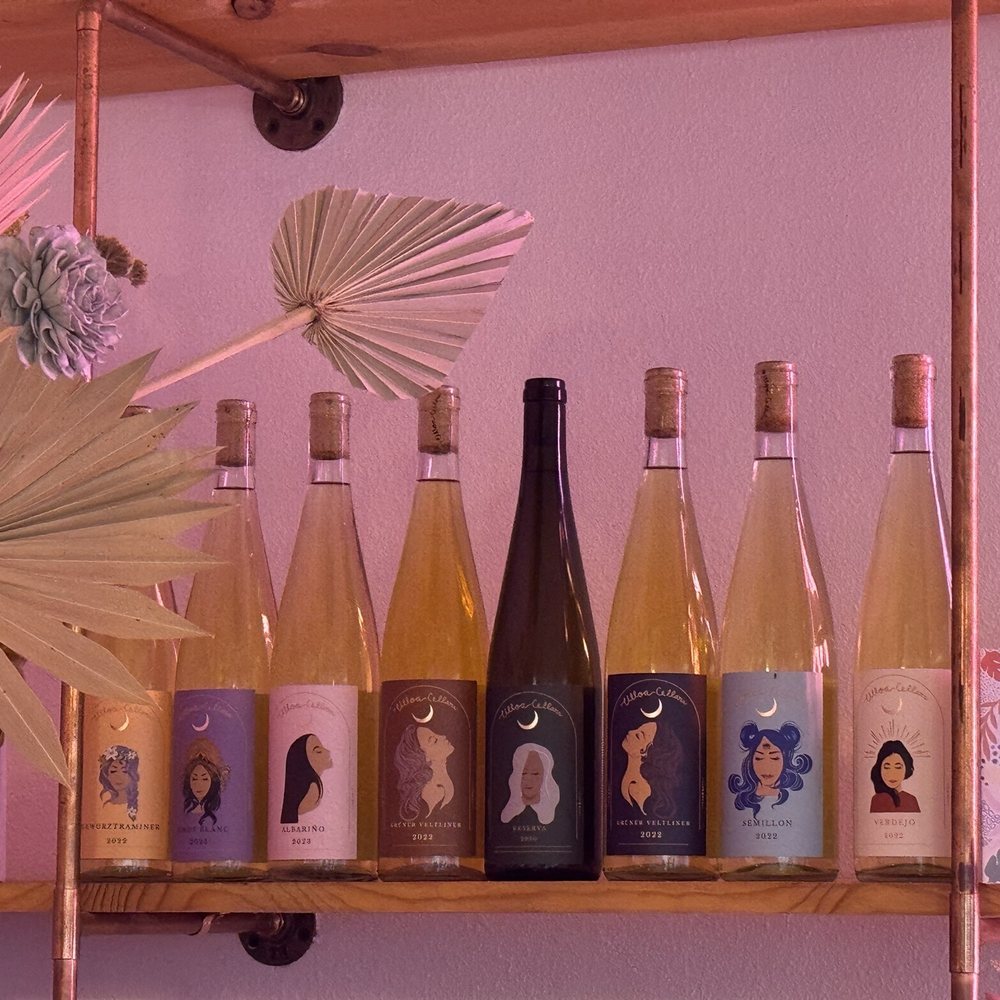 Ulloa Cellars - Lovely whites - Wine Tasting Room Near Me - Paso Robles, California Ulloa Cellars - Lovely whites - Wine Tasting Room Near Me - Paso Robles, California