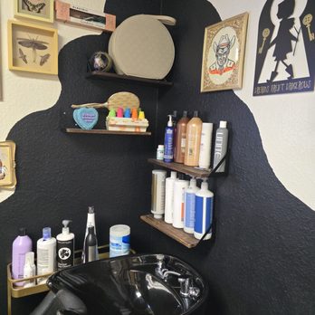 Atomic Babes - Hair Salons Near Me - Sonora, California