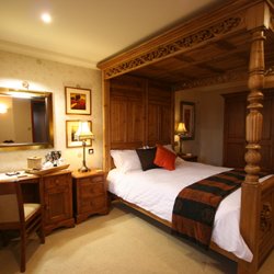 Three Horseshoes Inn
