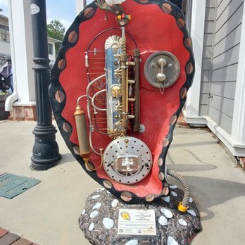 Corner Perk - Awesome art in front of the cafe - Cafes Near Me - Bluffton, South Carolina Corner Perk - Awesome art in front of the cafe - Cafes Near Me - Bluffton, South Carolina