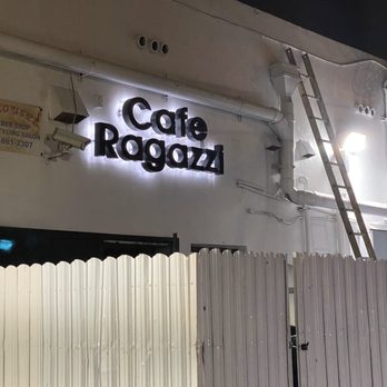 Cafe Ragazzi - Back entrance - Italian Near Me - Surfside, Florida