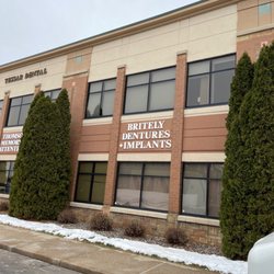 Britely Dentures + Implants Studio - Britely Oakdale Exterior