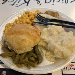 Felicias Kitchen - Country fried steak, Mac & Cheese, Green Beans, White Gravy, Biscuit