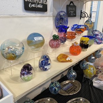 Tacoma Glassblowing Studio - Pick your glass - Arts & Crafts Near Me - Tacoma, Washington