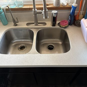 Mike's Countertops - Old sink. - Countertop Installation Near Me Mike's Countertops - Old sink. - Countertop Installation Near Me