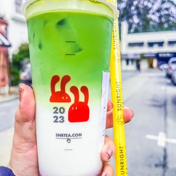 Sunright Tea Studio - Burlingame - Layered Strawberry Matcha Latte (before shaking 17 times) - Bubble Tea Near Me - Burlingame, California Sunright Tea Studio - Burlingame - Layered Strawberry Matcha Latte (before shaking 17 times) - Bubble Tea Near Me - Burlingame, California