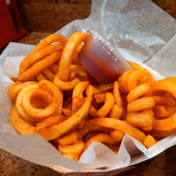 Mama's Place - Spicy Curly Fries - 3.5 stars (Friday night 2013-12-13) - Greek Near Me - Boston, Massachusetts