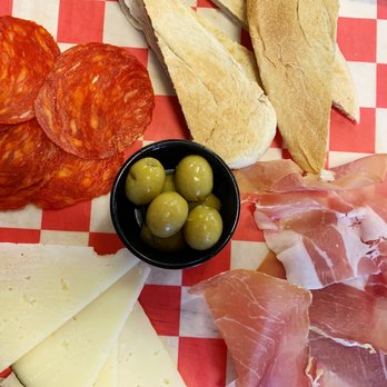 Euro Cafe Express - Cheese platter - Cafeteria Near Me - Doral, Florida Euro Cafe Express - Cheese platter - Cafeteria Near Me - Doral, Florida