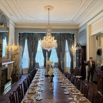 North Carolina Executive Mansion - Table for 20? - Landmarks & Historical Buildings Near Me - Raleigh, North Carolina North Carolina Executive Mansion - Table for 20? - Landmarks & Historical Buildings Near Me - Raleigh, North Carolina