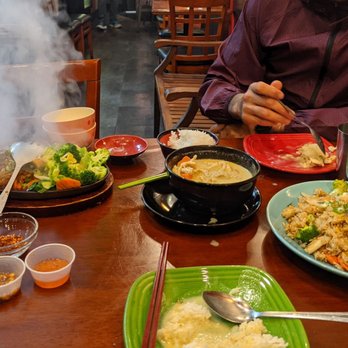 Saigon -2- Siam Bistro - Sizzling beef, yellow curry and sweet sausage fried rice - Vietnamese Near Me - Gilroy, California