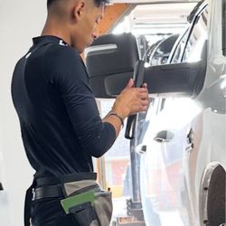 Orocio Windows Tinting - Orocio working like the artist he is!