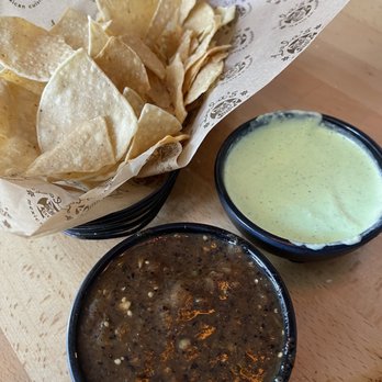 Lola's Mexican Cuisine - Chips and Tomatillo Salsa and Green "Crack" Salsa!! - Mexican Near Me - Long Beach, California Lola's Mexican Cuisine - Chips and Tomatillo Salsa and Green "Crack" Salsa!! - Mexican Near Me - Long Beach, California