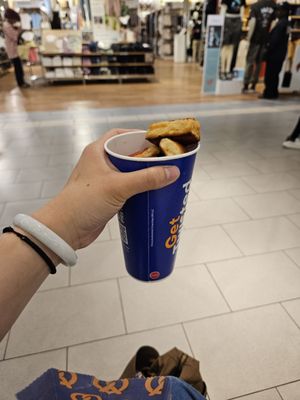 Auntie Anne's by null
