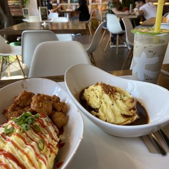 Ki Cafe - karaage (okayo) omurice and demiglace omurice. I recommend the karaage more. - Desserts Near Me - Burnaby, British Columbia Ki Cafe - karaage (okayo) omurice and demiglace omurice. I recommend the karaage more. - Desserts Near Me - Burnaby, British Columbia