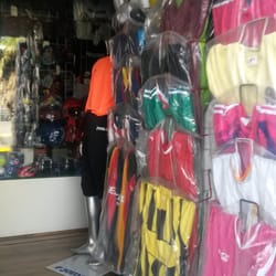 Bhyron´s Sport - Tienen variedad de artículos deportivos