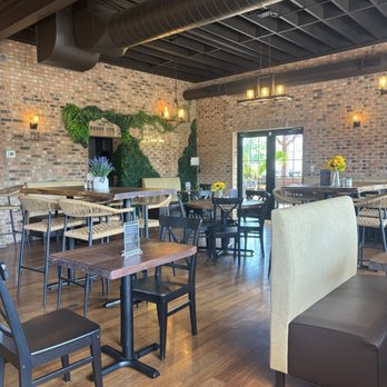 Crave Natures Eatary - Dining area - Cafes Near Me - Lawrence Twp, New Jersey Crave Natures Eatary - Dining area - Cafes Near Me - Lawrence Twp, New Jersey