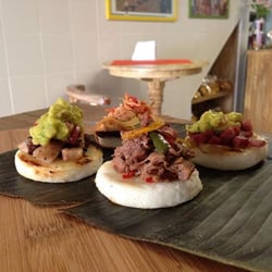 Sabores de Mi Tierra - Mini-arepas