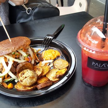 Palæo - Pulled Duck burger - Specialty Food Near Me - Copenhagen, 84 Palæo - Pulled Duck burger - Specialty Food Near Me - Copenhagen, 84