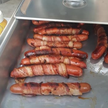 Tacos El Gabacho   - hot dogs - we also had a ton of leftover buns - Caterers Near Me